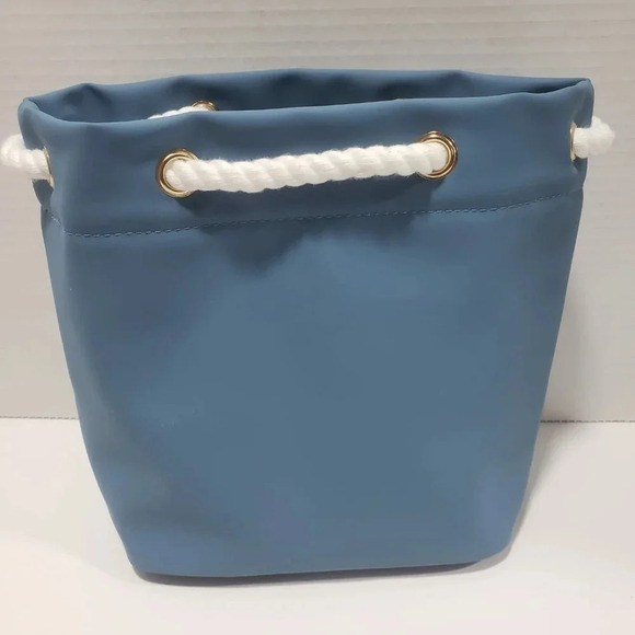 Dolce &  Gabbana Light Blue Parfume/Cosmetic Pouch. - Picture 2 of 8